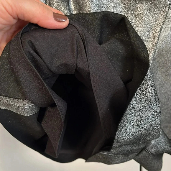 HALSTON HERITAGE Black Metallic Silver Genuine Leather Shorts, Size 8 - Picture 8 of 11